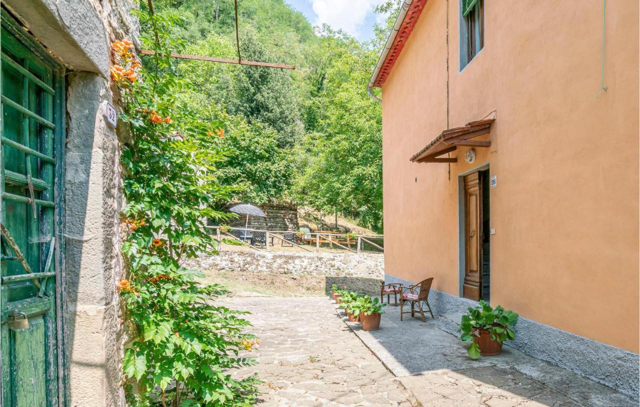 Stunning Home In Longoio With Kitchen Monti di Villa Kültér fotó